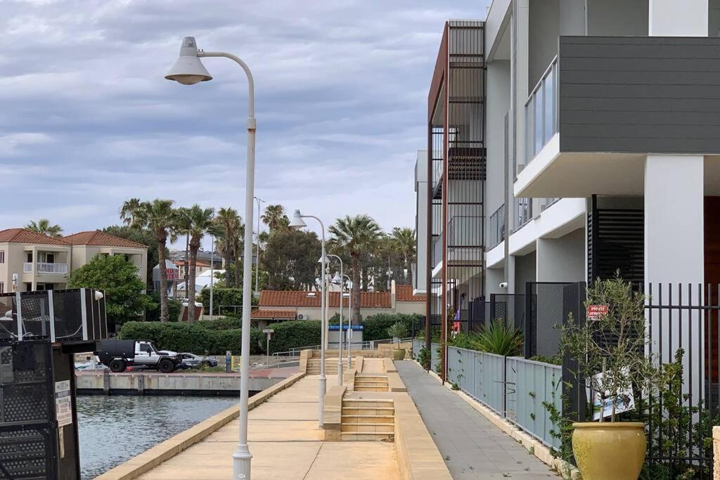 Mariner'S Cove ~ Luxe Waterfront Apartment Mindarie المظهر الخارجي الصورة